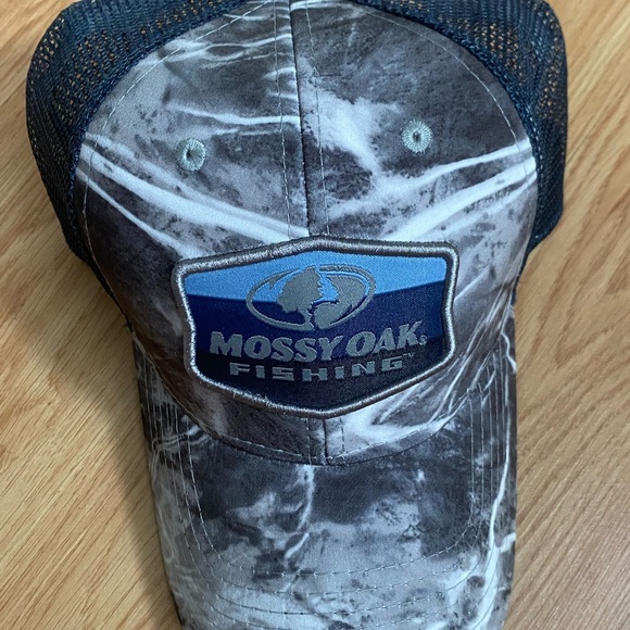 Other - NWT men’s adjustable baseball type hat